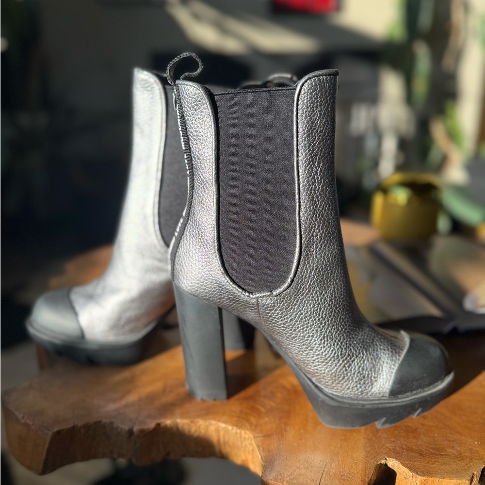 Love Moschino silver boots - Picture 4 of 6